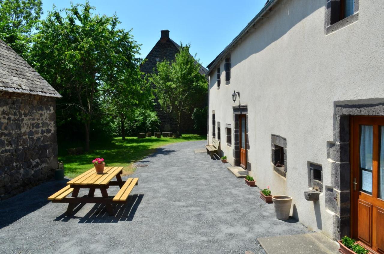 L'Abri Du Berger Bed & Breakfast Olby Exterior photo